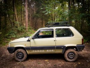 Fiat Panda 4×4 (1983): l’arrampicatrice economica e inarrestabile.