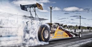 Come funziona il Drag Racing: potenze folli e accelerazioni brutali.