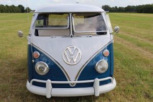 La storia dei furgoni Volkswagen: dal T1 a simbolo di libertà.